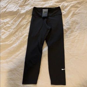 Nike One Tight Fit leggings